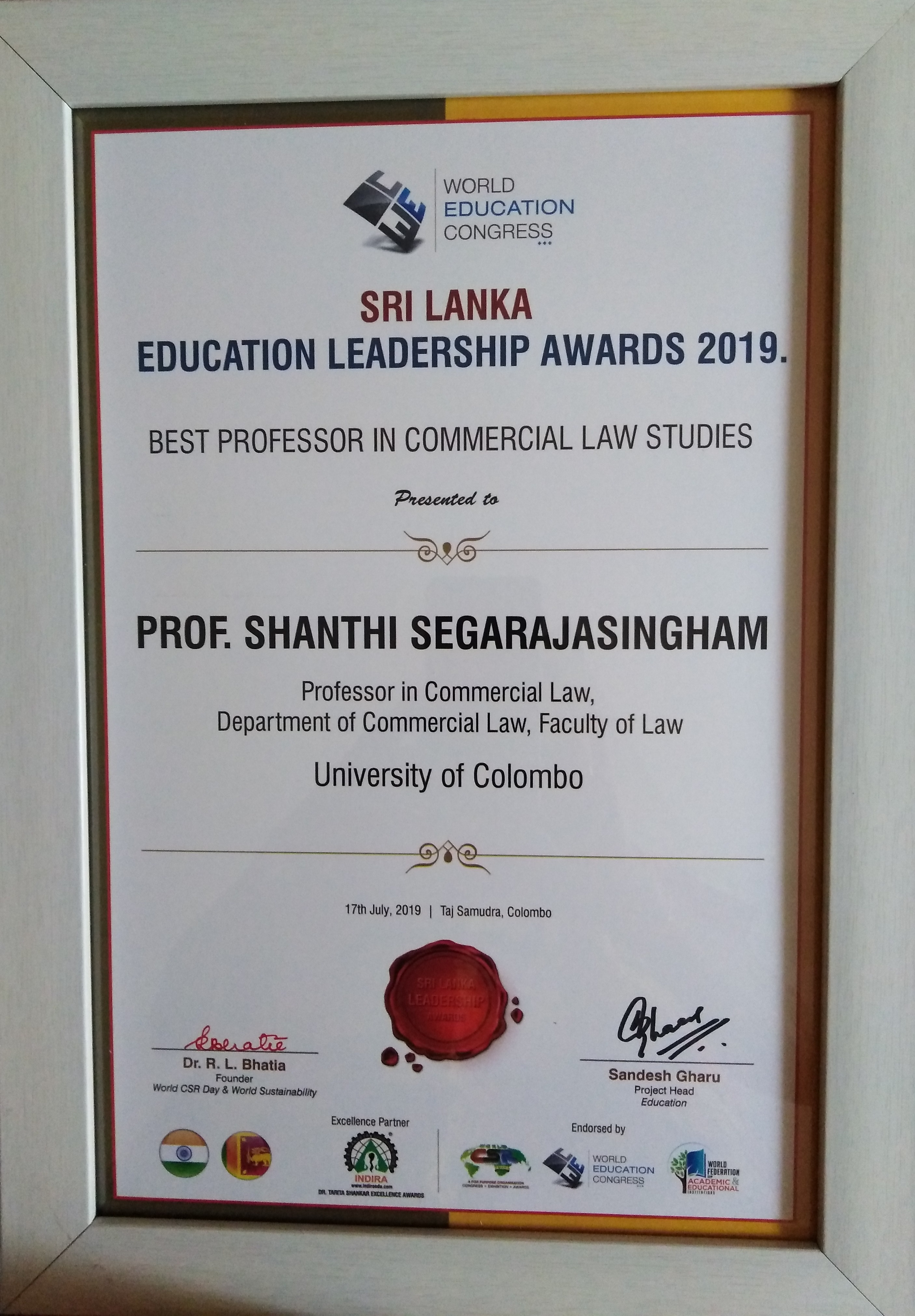 Prof. Segarajasingham Receives ‘The Best Professor in Commercial Law Studies’ Award